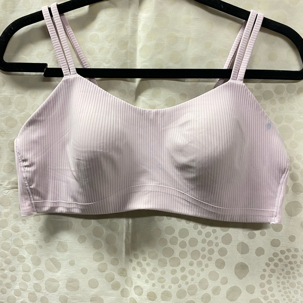 1028 -Lululemon Like a Cloud Bra *Light Support, B/C Cup
Strawberry Milkshake
